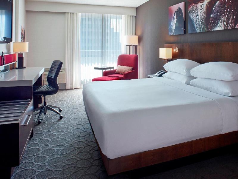 Delta Hotels Winnipeg image