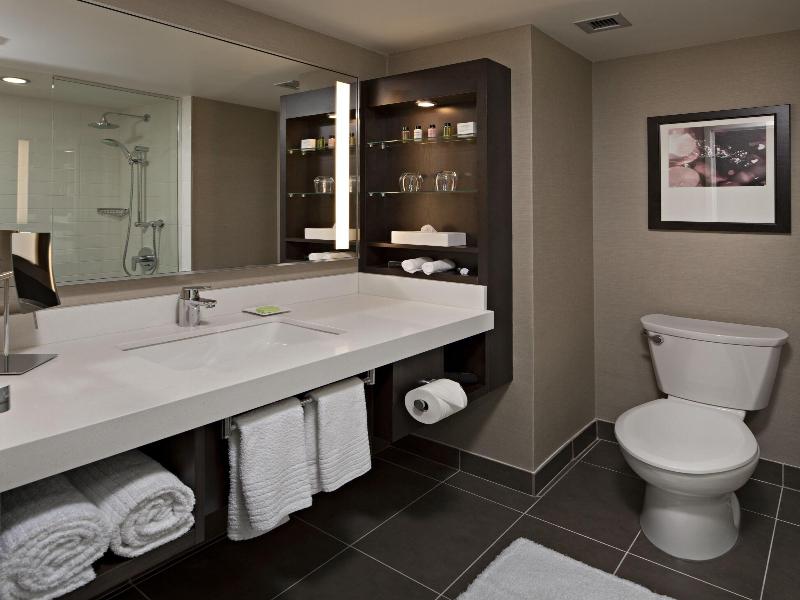 Delta Hotels Winnipeg image