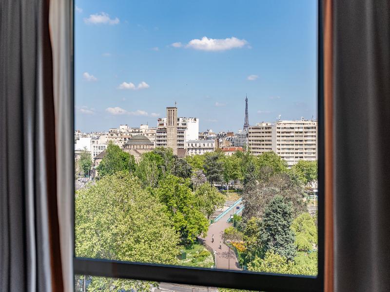 DoubleTree by Hilton Paris Boulogne image