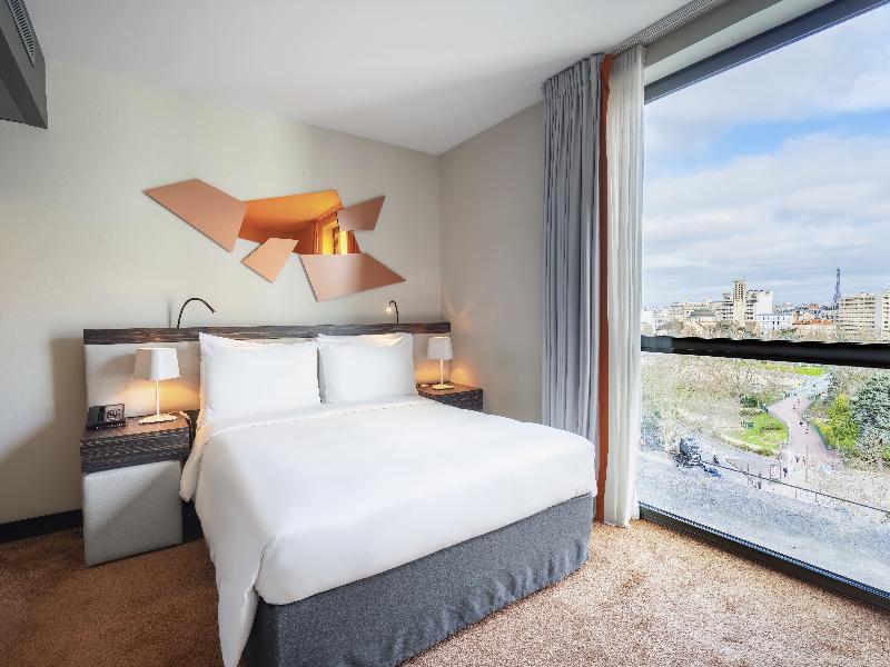 DoubleTree by Hilton Paris Boulogne image