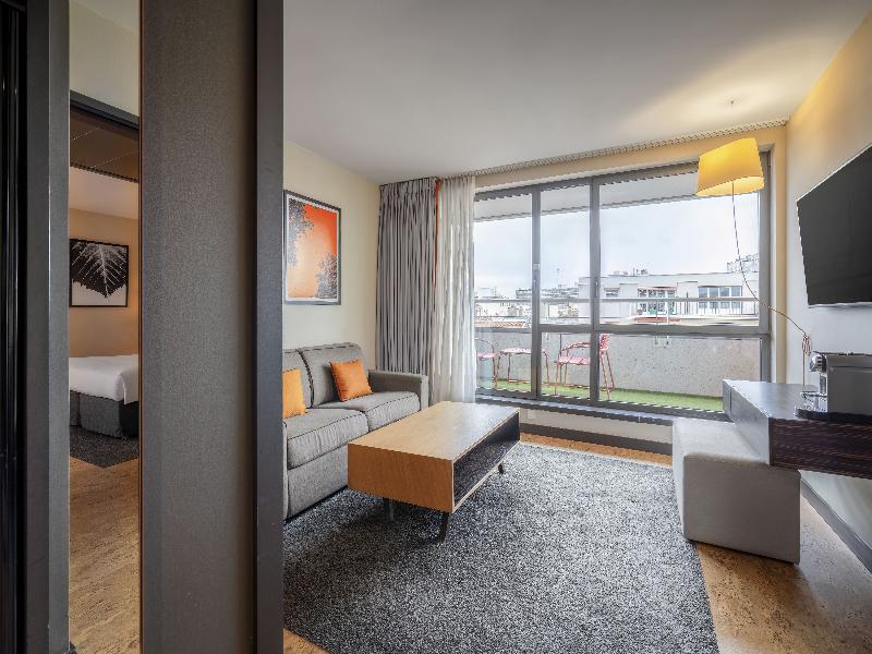 DoubleTree by Hilton Paris Boulogne image