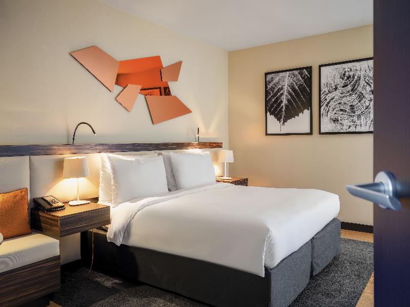 DoubleTree by Hilton Paris Boulogne image