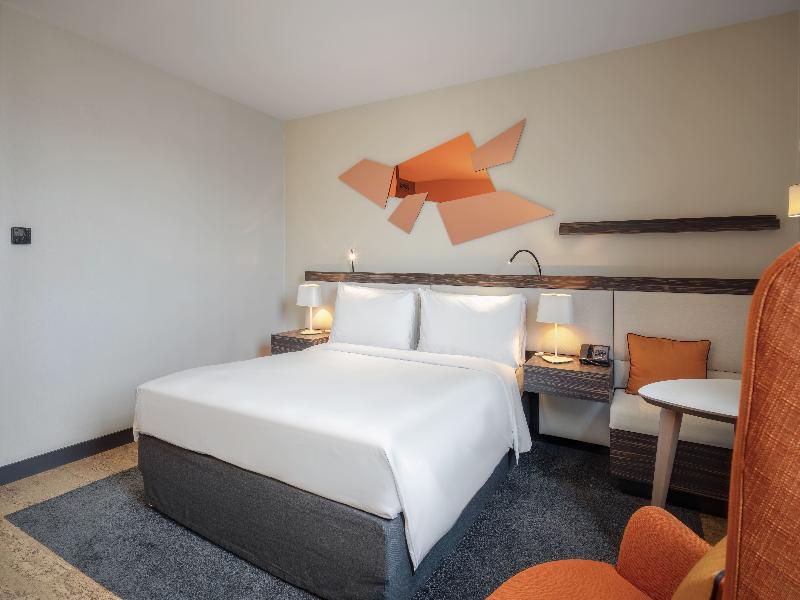 DoubleTree by Hilton Paris Boulogne image