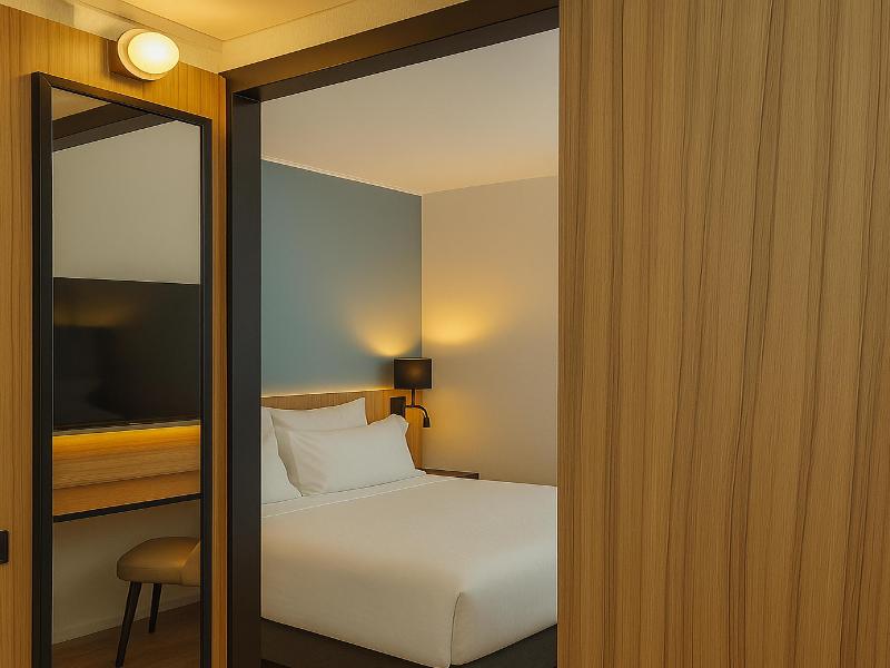 Four Points by Sheraton Reims Cathédrale image