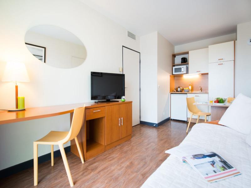 Zenitude Hôtel-Residences Les Portes de l'Océan image
