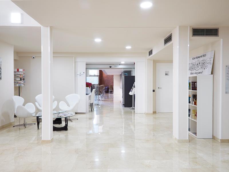 Bcn Urbaness Hotels Del COMTE image