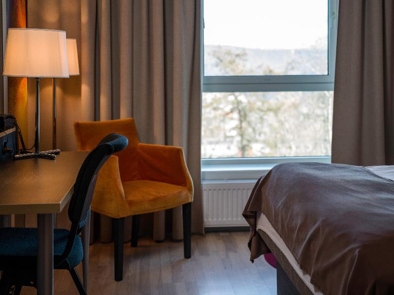 Quality Hotel Grand Royal image