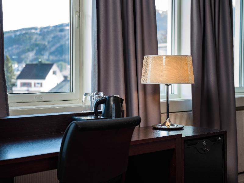Quality Hotel Grand Royal image