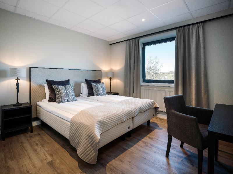 Quality Hotel Grand Royal image