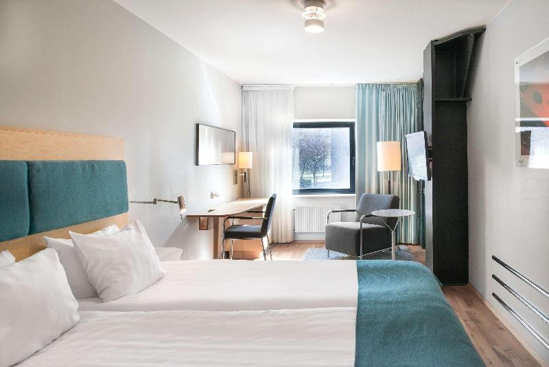 Quality Hotel 11 image
