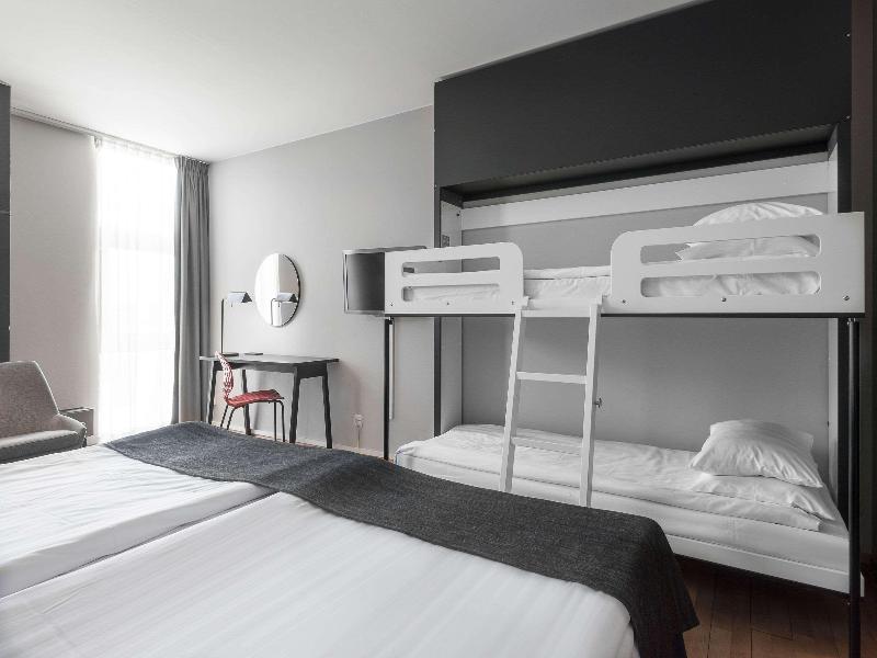 Quality Hotel 11 image