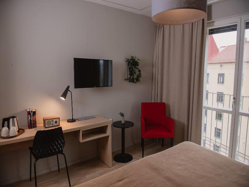 Home Hotel Odin image