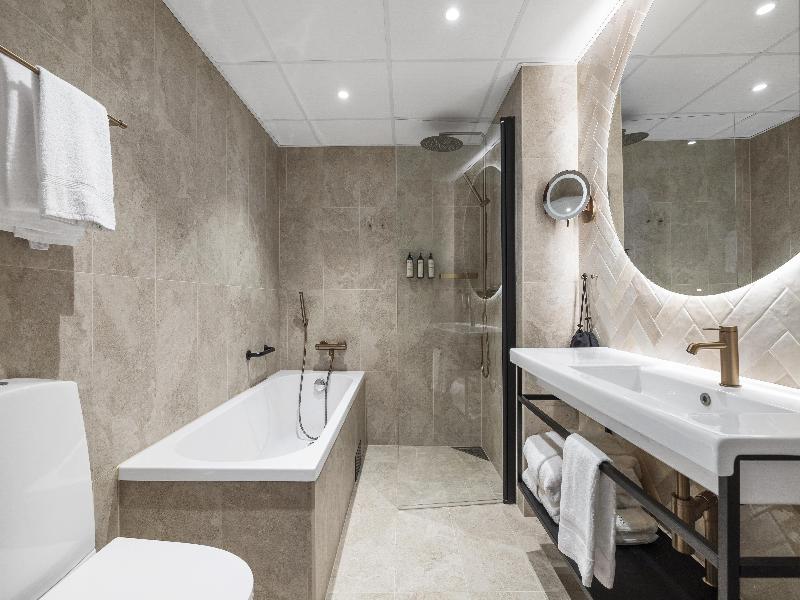 Best Western Plus Hotel Savoy image