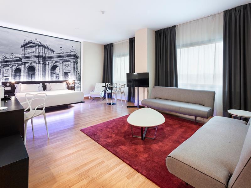 B&B HOTEL Madrid Aeropuerto T4 image