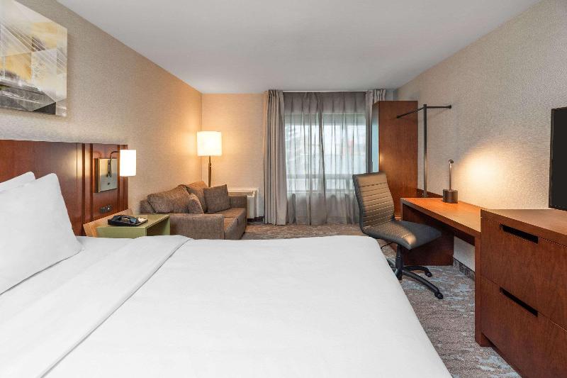 Comfort Inn West-Kanata image