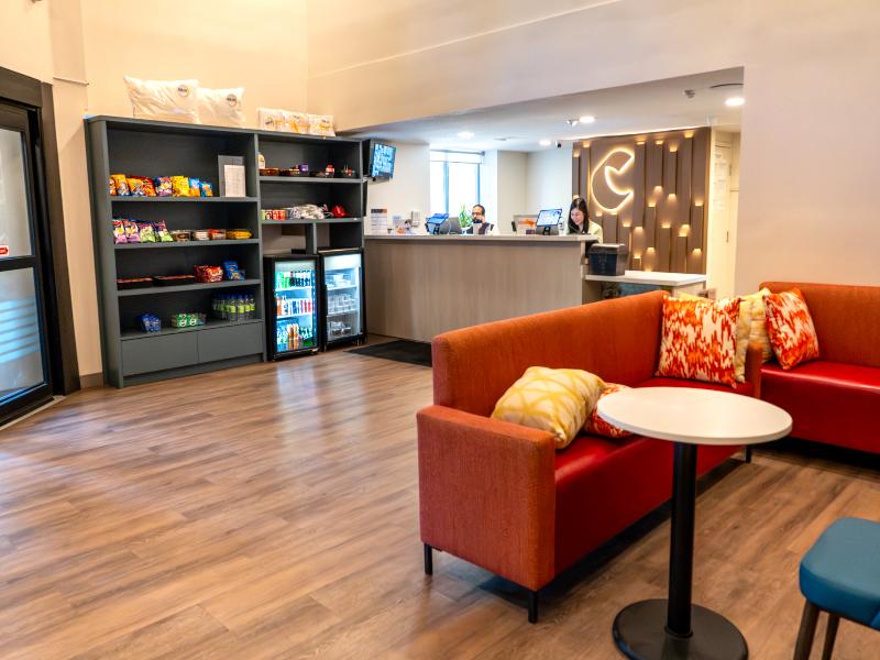 Comfort Suites London image