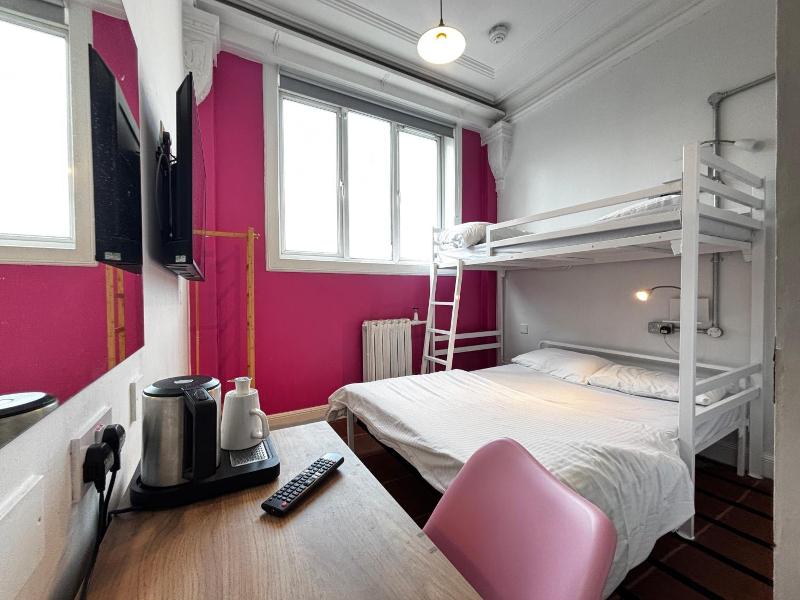 Safestay Glasgow image