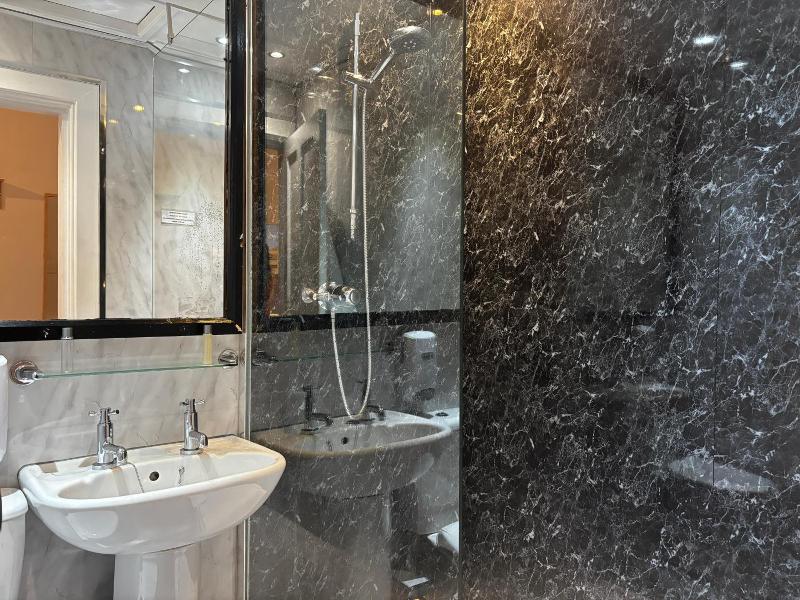 Safestay Glasgow image