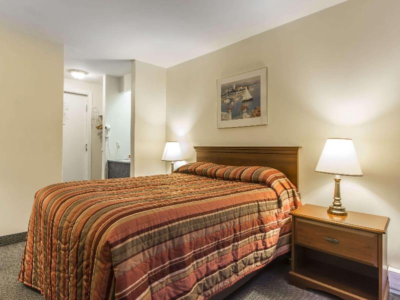 Econo Lodge & Suites Saint John - NB image