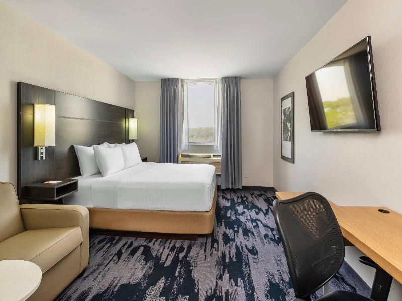 Quality Inn Winnipeg image