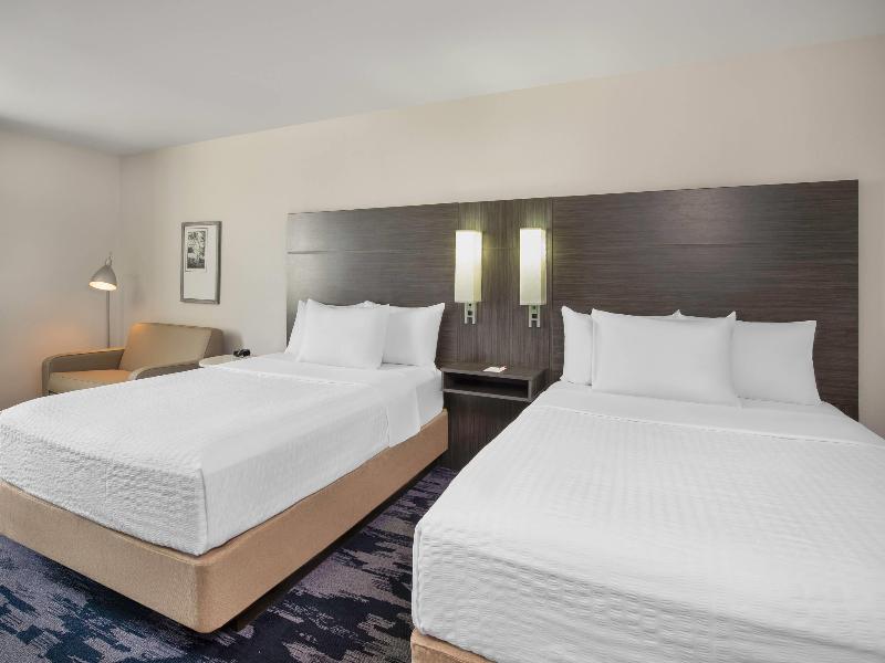 Quality Inn Winnipeg image