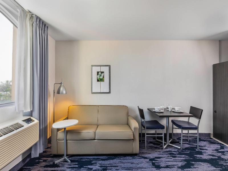 Quality Inn Winnipeg image