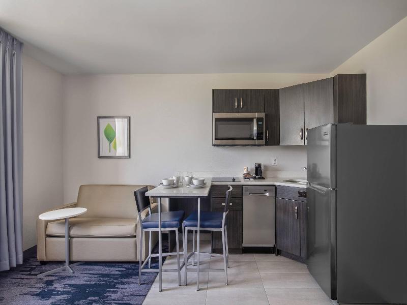 Quality Inn Winnipeg image