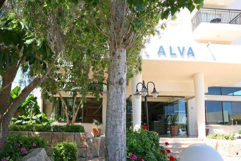Alva Apartments