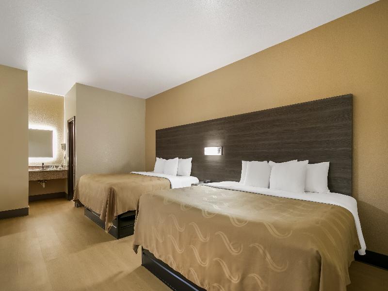 Quality Inn Commerce image