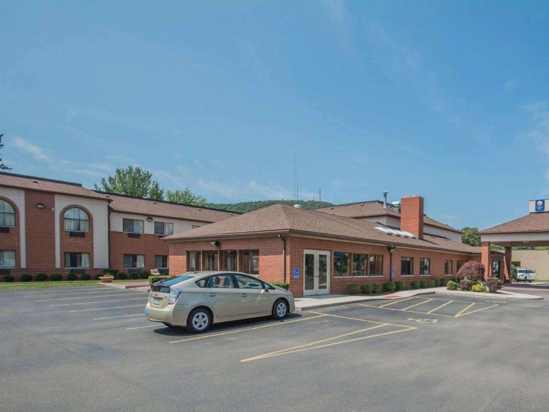 Quality Inn Corning image