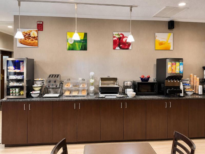 Quality Inn Corning image