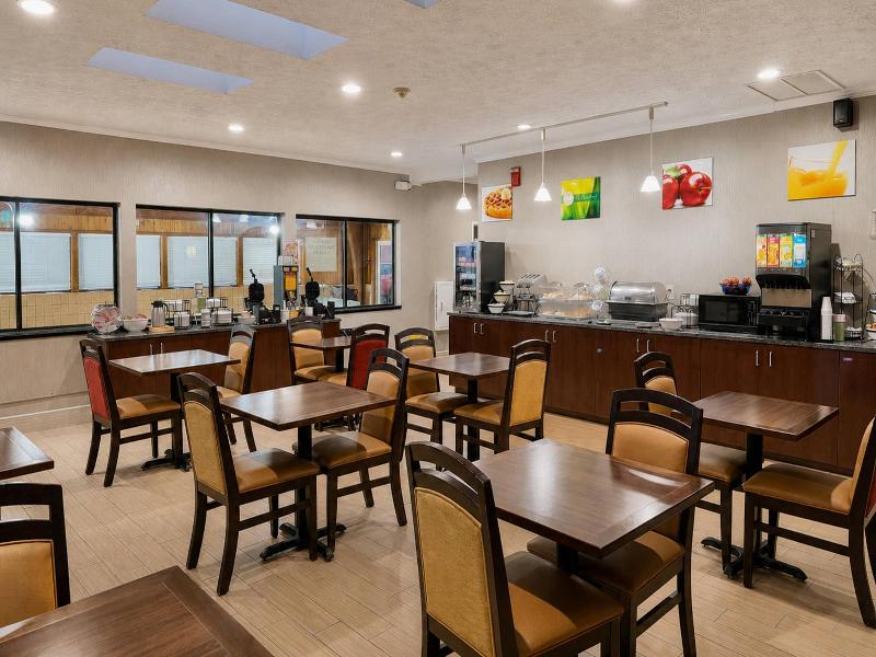 Quality Inn Corning image