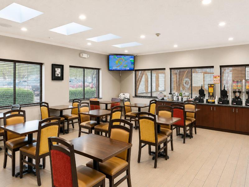 Quality Inn Corning image