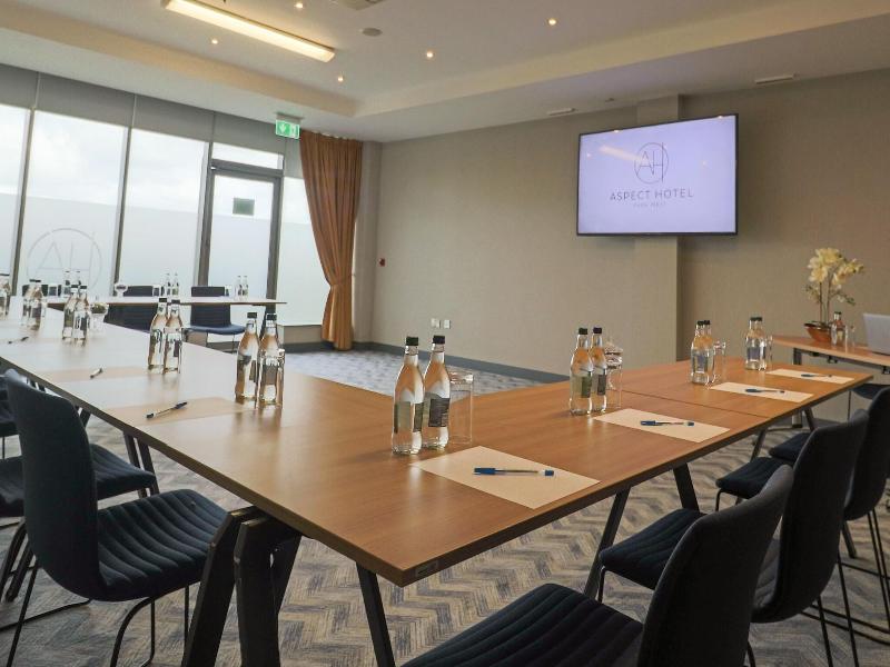 Aspect Hotel Parkwest