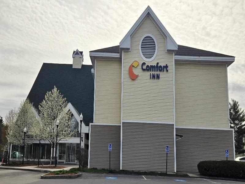 Comfort Inn Concord South End image