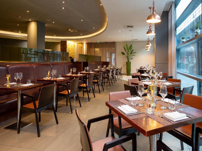 Hilton London Canary Wharf image