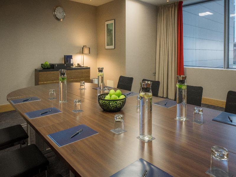 Hilton London Canary Wharf image