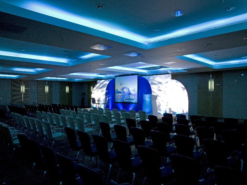 Hilton London Canary Wharf image