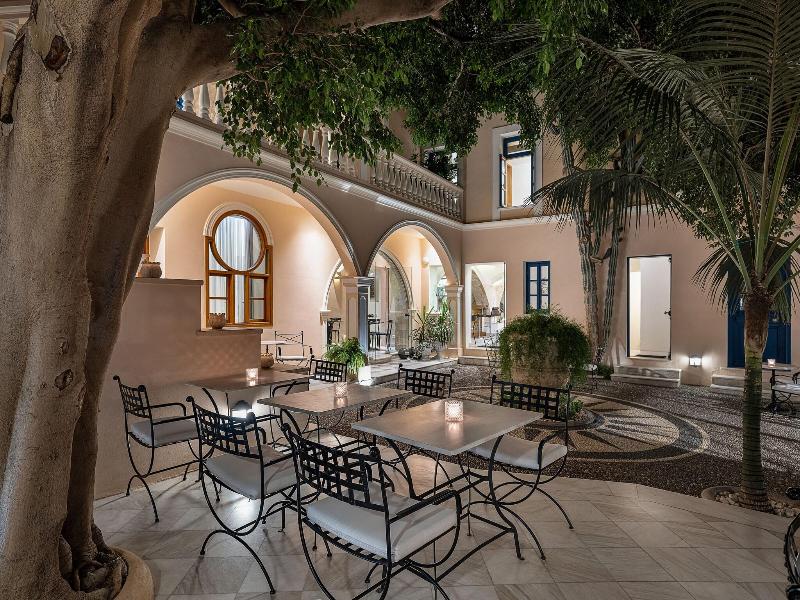 Casa Delfino Hotel & Spa image