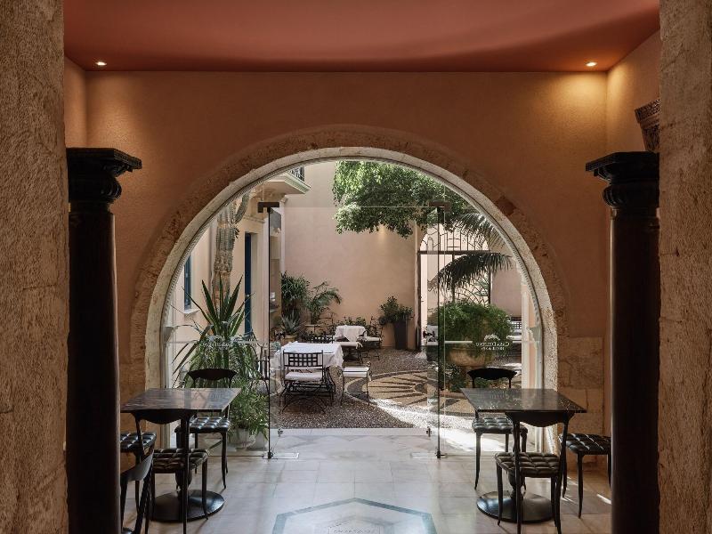 Casa Delfino Hotel & Spa image