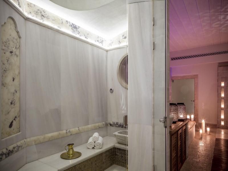 Casa Delfino Hotel & Spa image