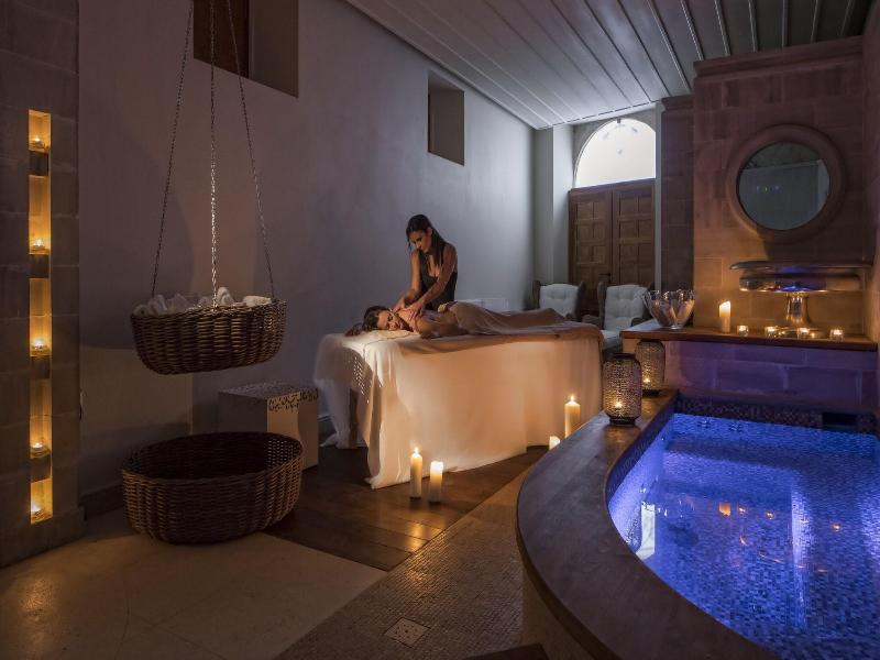 Casa Delfino Hotel & Spa image