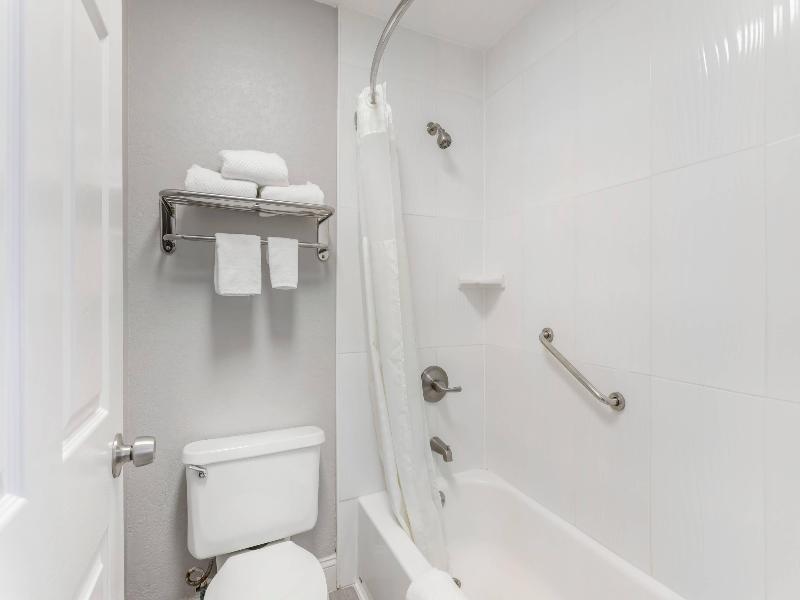 Quality Inn Gainesville Near University — photo 129