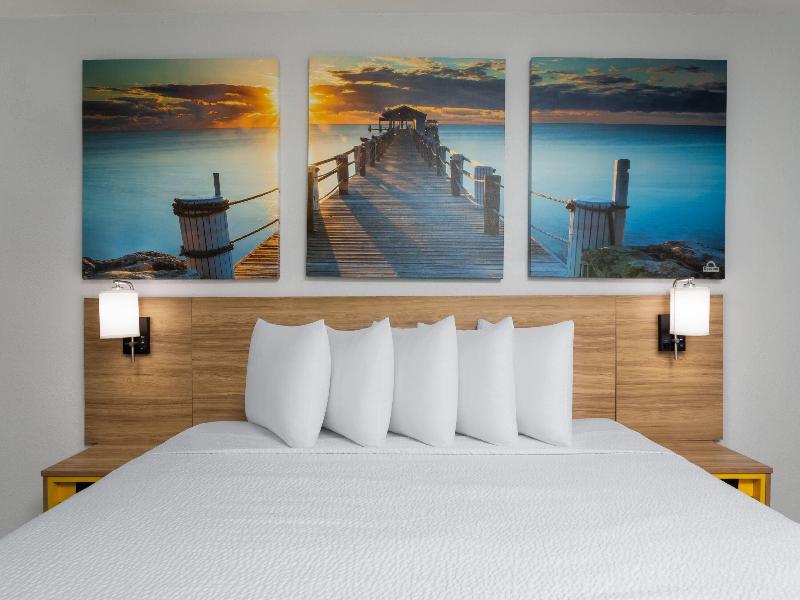 DOUBLE KING SIZE BED — photo 7