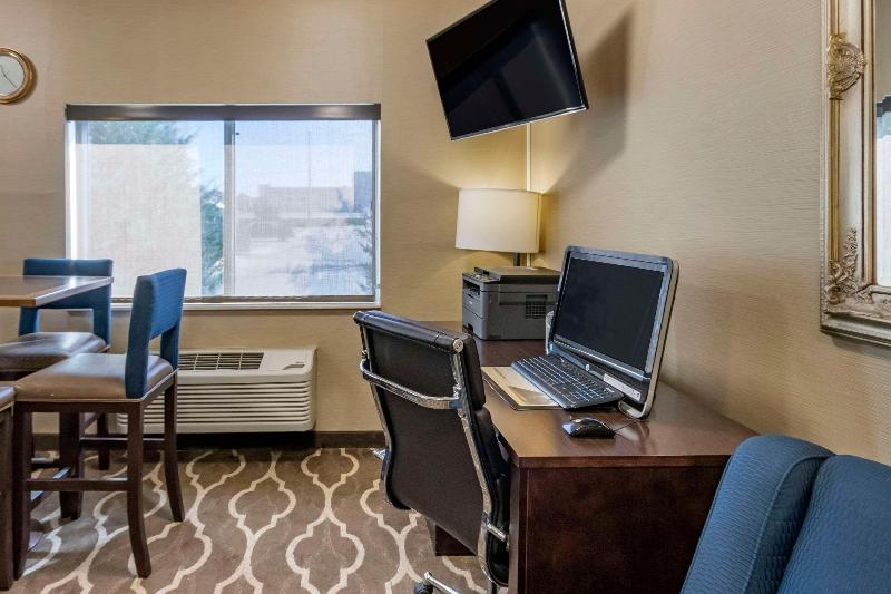 Comfort Inn Central Great Falls image