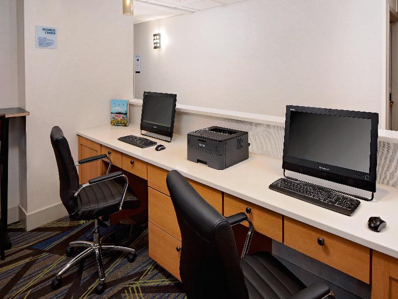 Holiday Inn Express Harrisburg East image