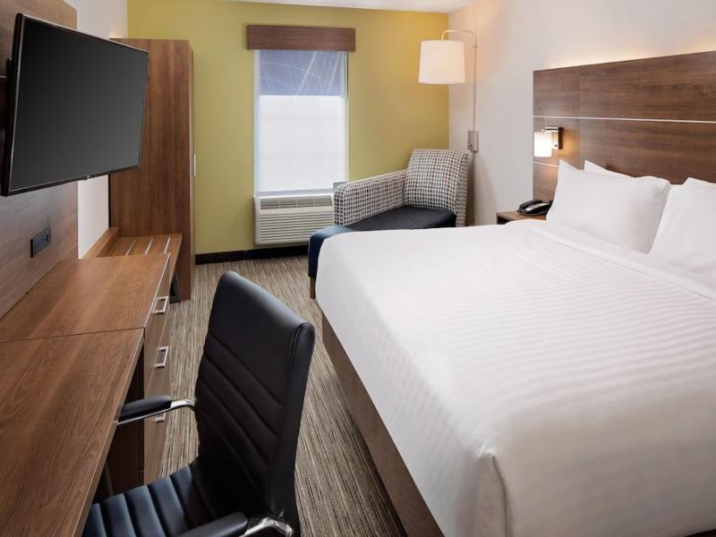 Holiday Inn Express Harrisburg East image
