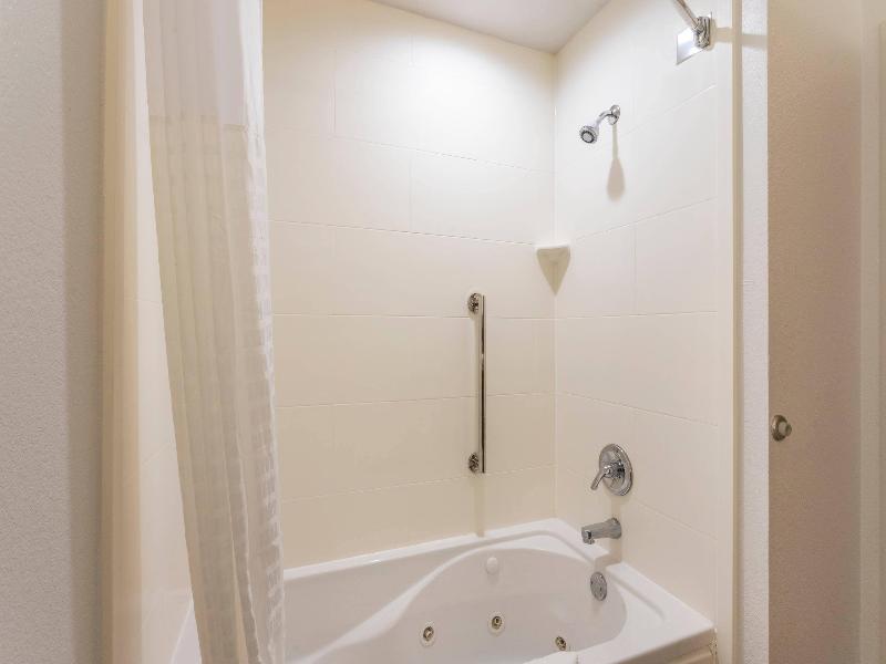 Comfort Inn & Suites Hot Springs Midtown image