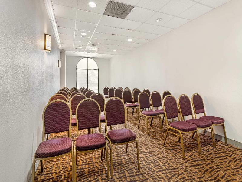 Comfort Suites Bush Intercontinental Airport image