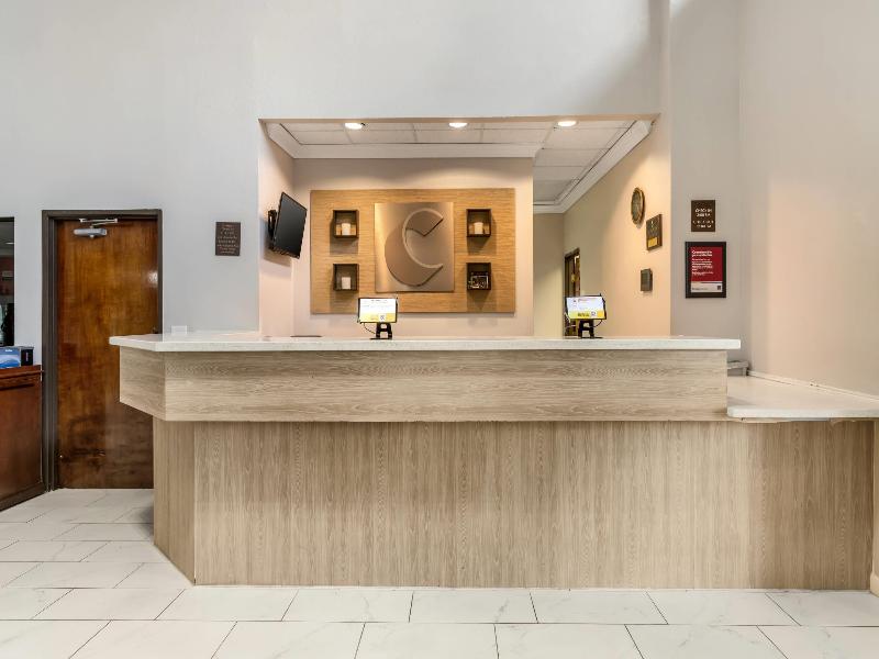 Comfort Suites Bush Intercontinental Airport image
